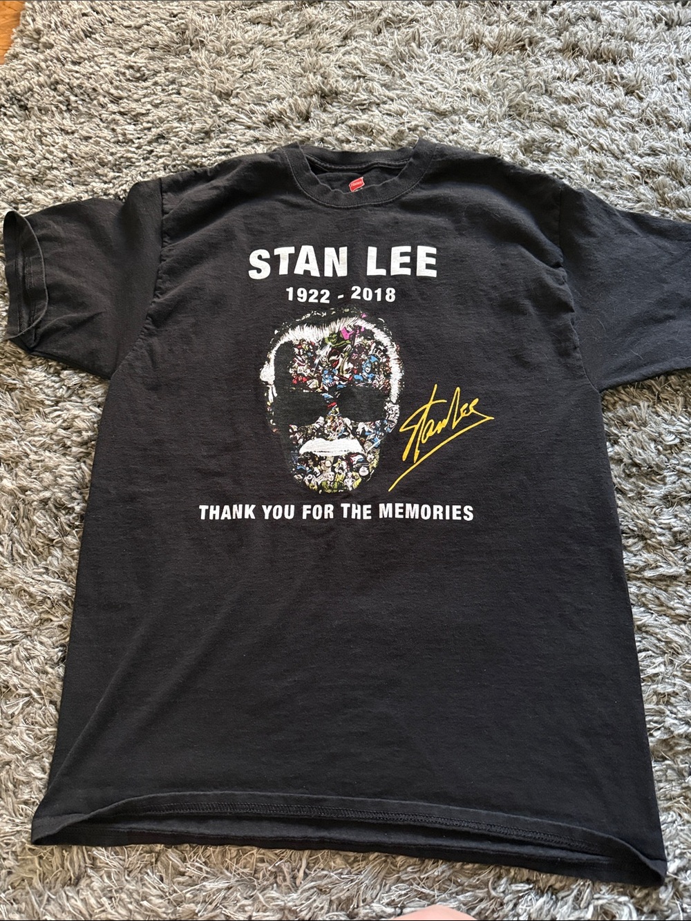 Stan Lee Memorial Graphic Tee - Black with Multicolor Skull- Marvel characters